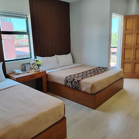 Hotel Carmelita Тугегарау Екстериор снимка